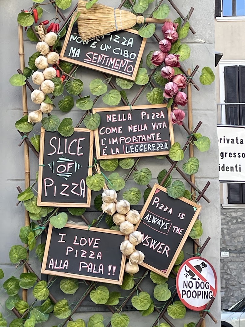 Basil Pizzeria