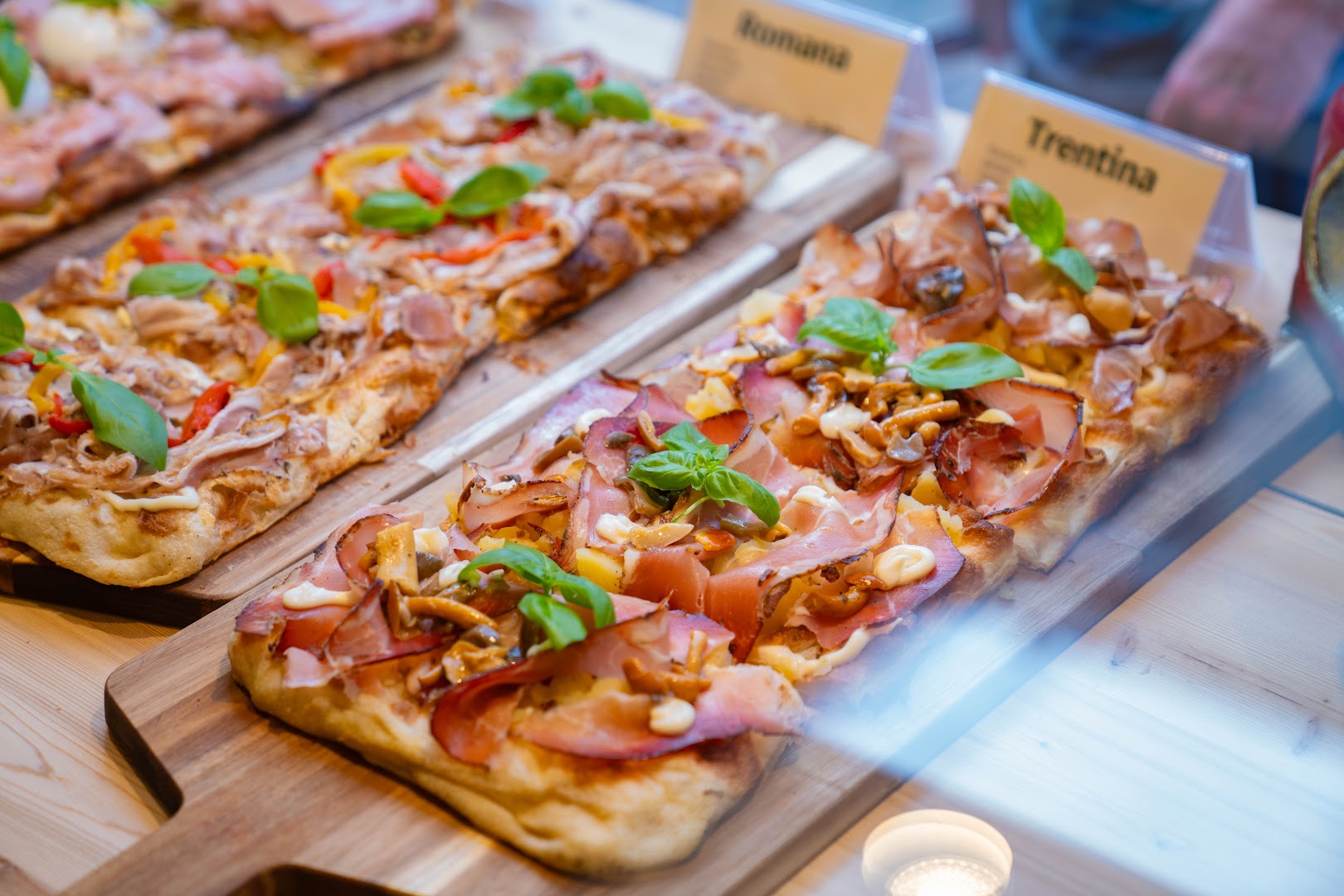 Basil Pizzeria