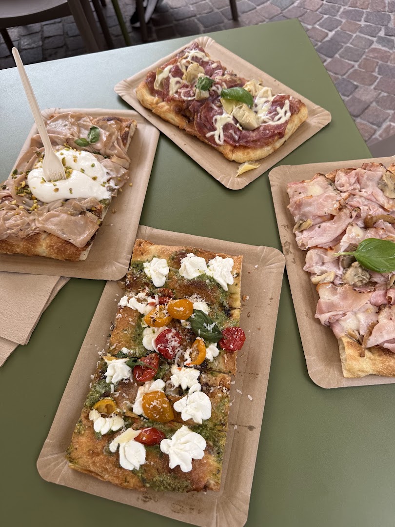 Basil Pizzeria