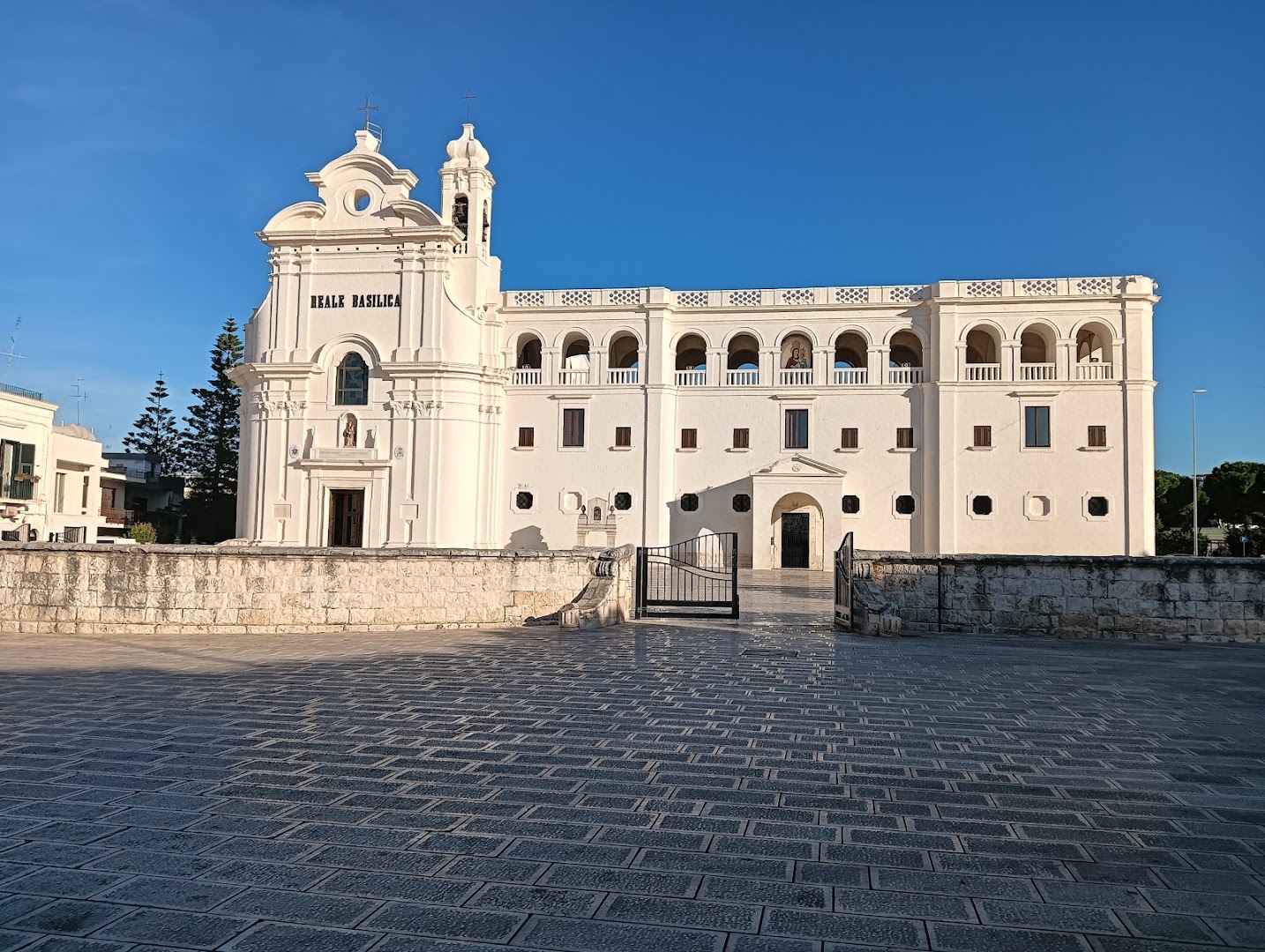 Basilica Pontificia di Madonna del Pozzo