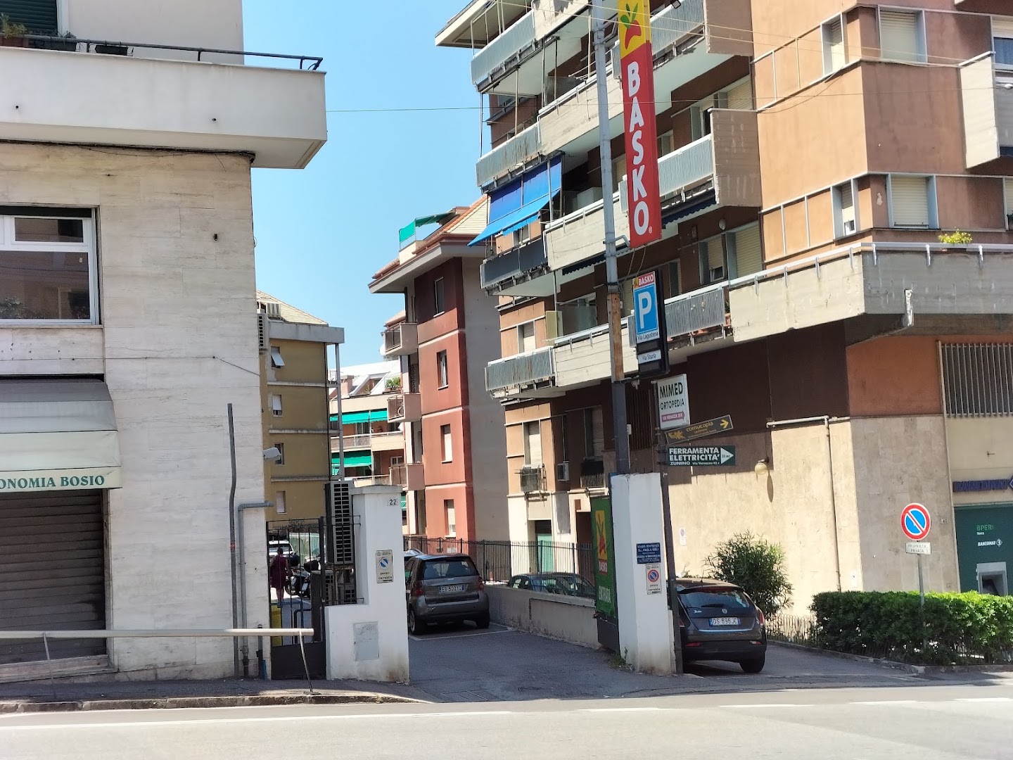 Basko Via Lagustena, Genova S. Martino, Genova