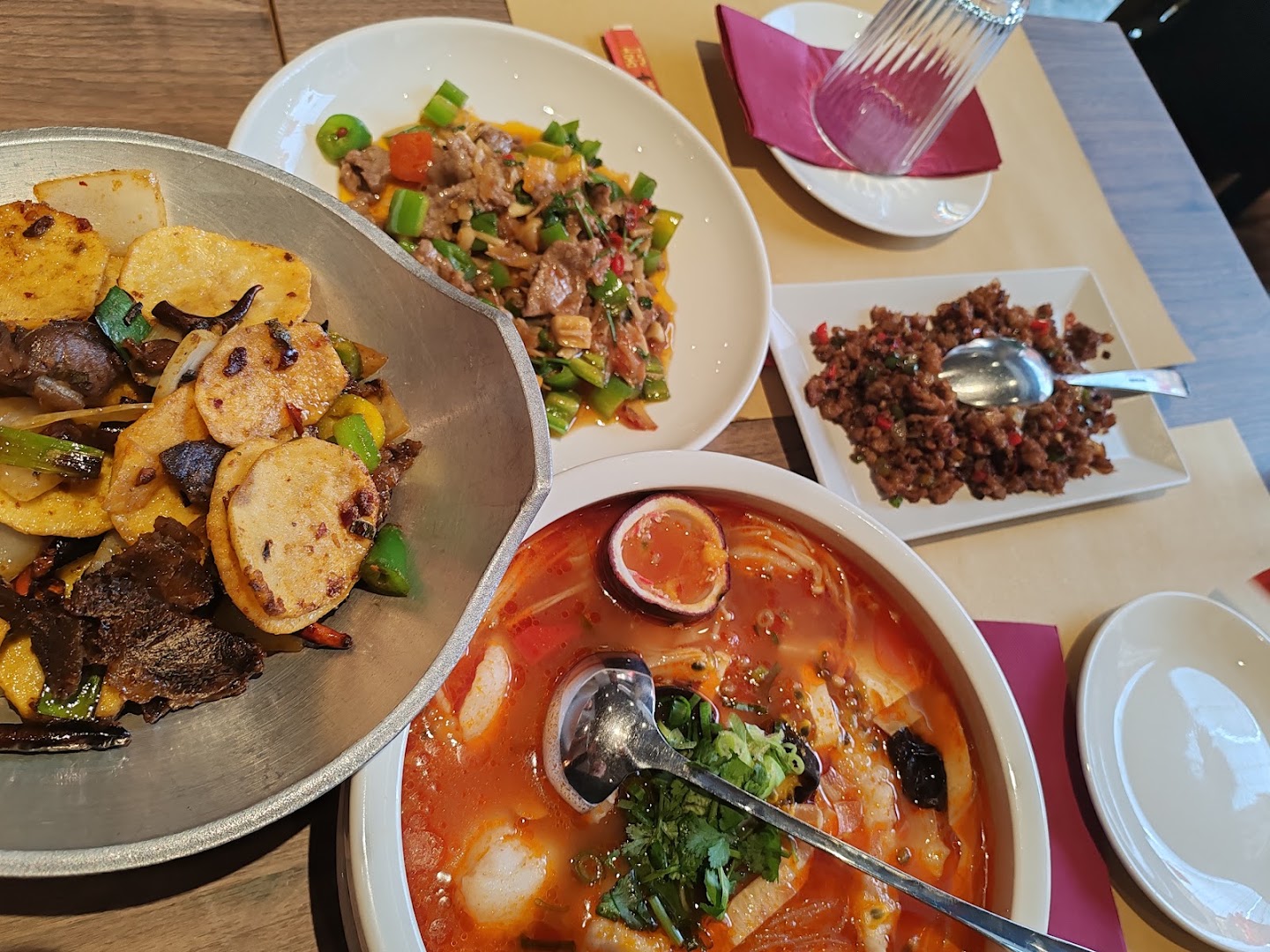 Batong Ristorante 八筒