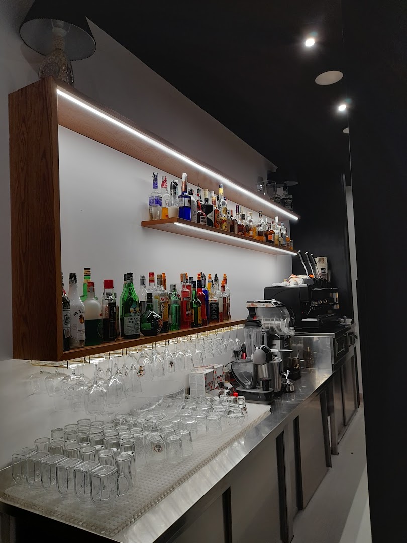 Baylon Cafe