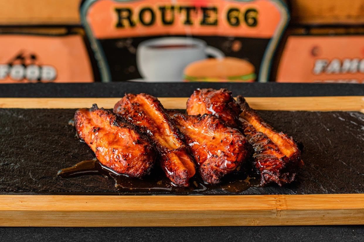 Bbq Ribs & Wings