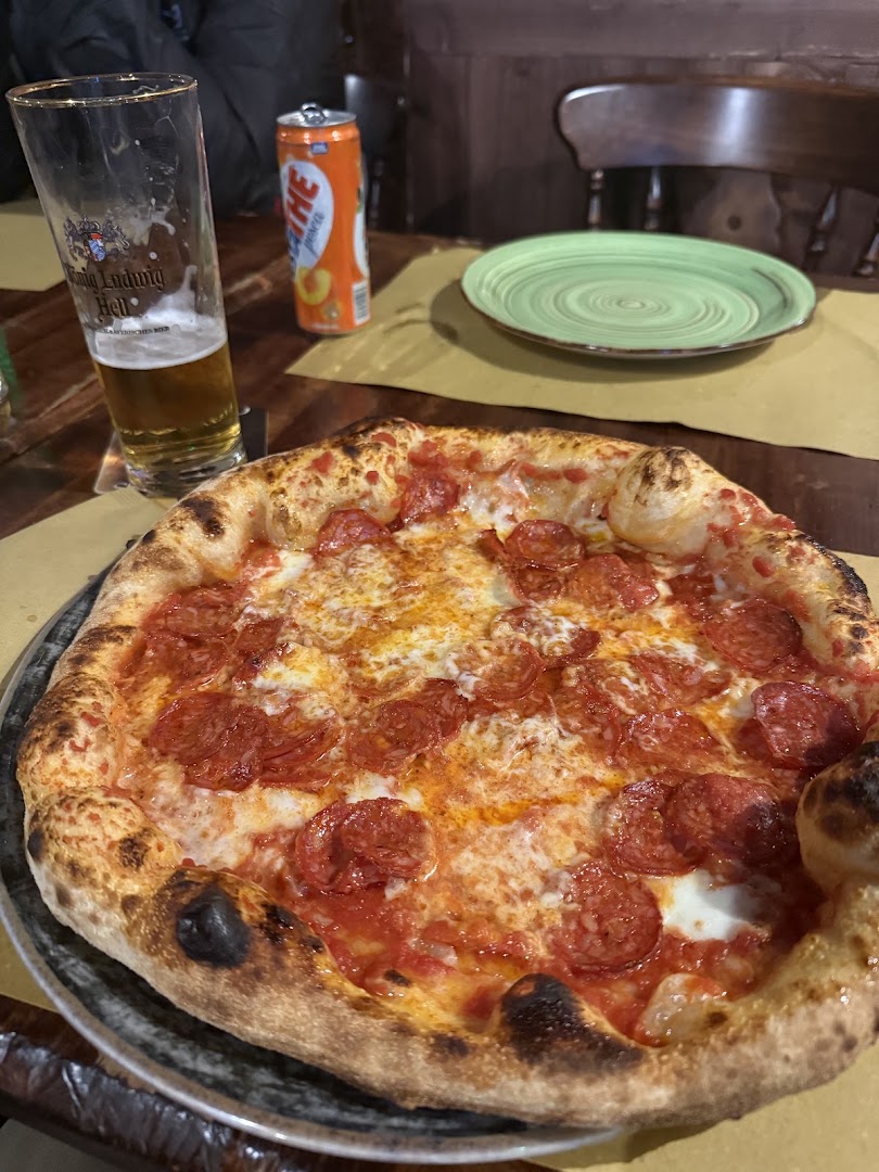 Beckett Pub - Risto - Pizzeria - Panini a Oliveto Citra