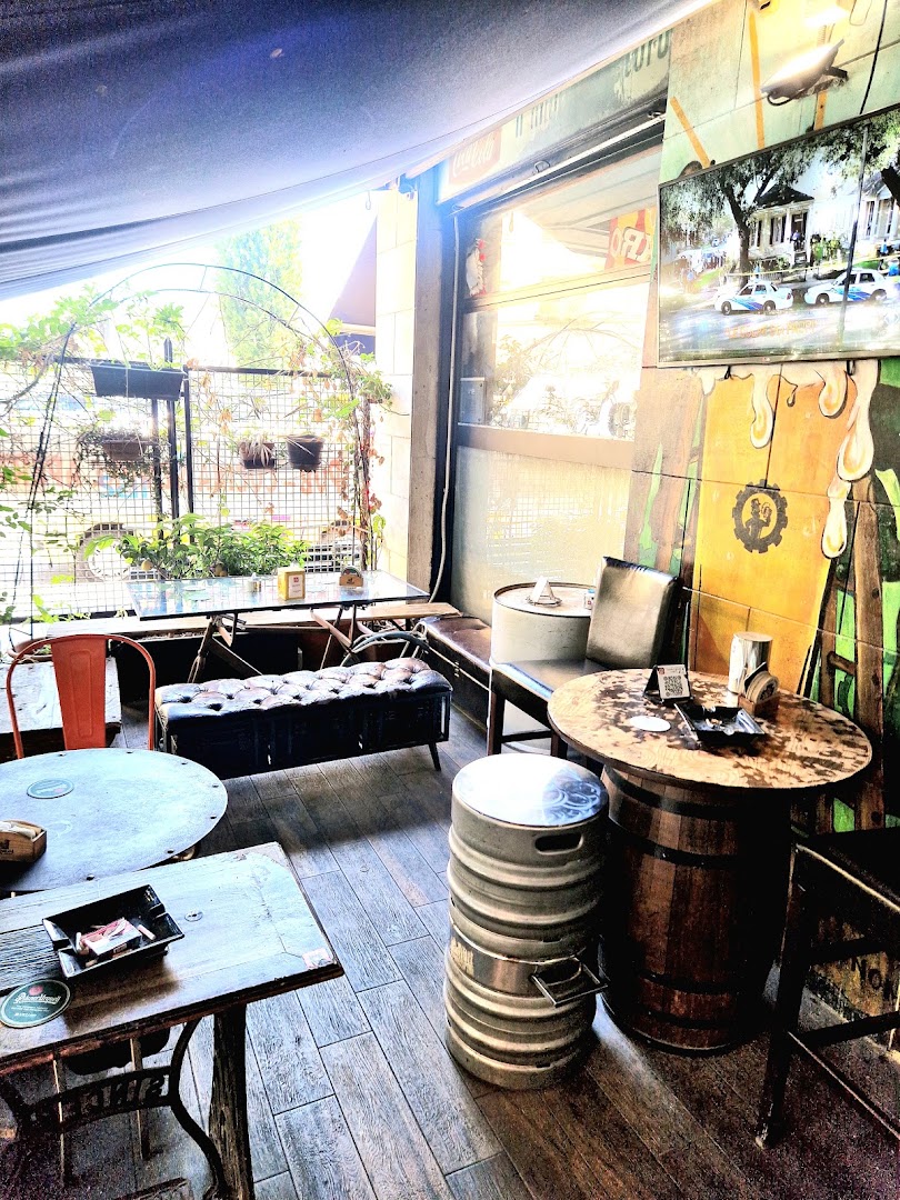 Beer Garage pub