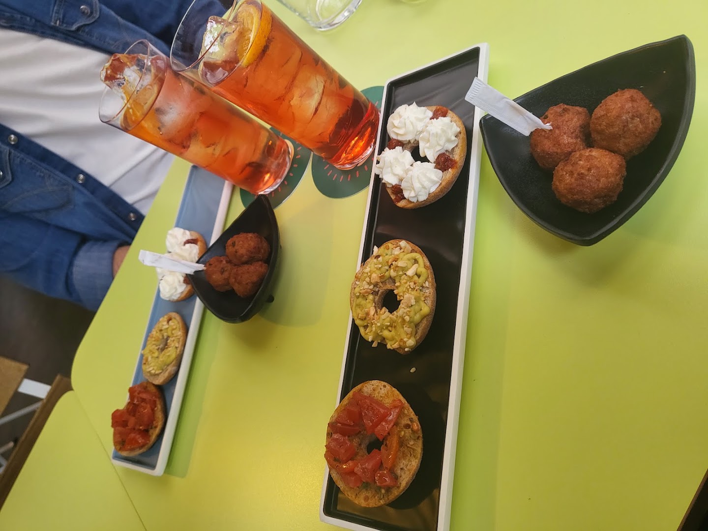 Bella Milano – Breakfast, Lunch & Drinks