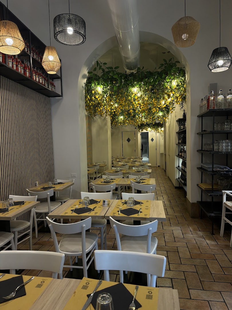 Bella Napoli NEAR VATICAN Wood fired Oven