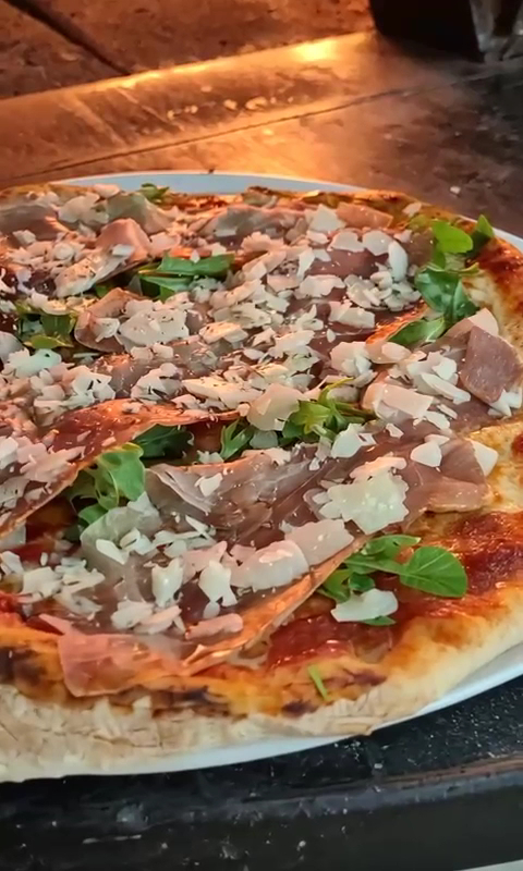 Bella - Pizzeria Con Cucina & Bar