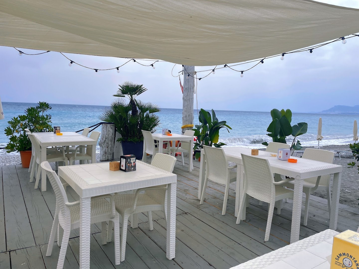 Bellavista Lounge Beach