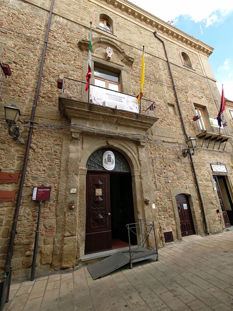 Belvedere della Piazza Conte Ruggero di Troina