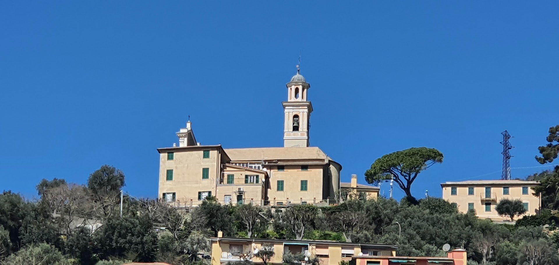 Belvedere Luigi Tenco, Recco