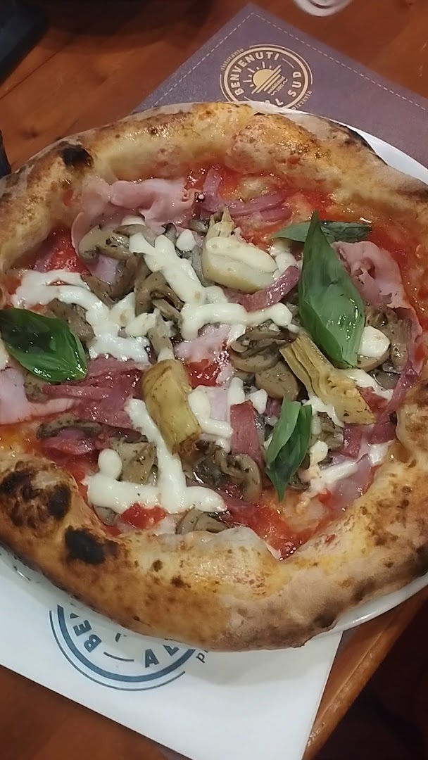 Benvenuti al Sud - Lusciano, Lusciano