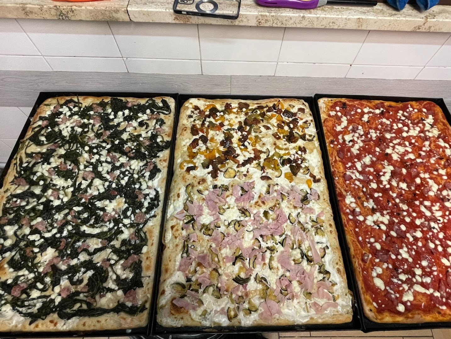 Bevo Vino E Mangio Pane