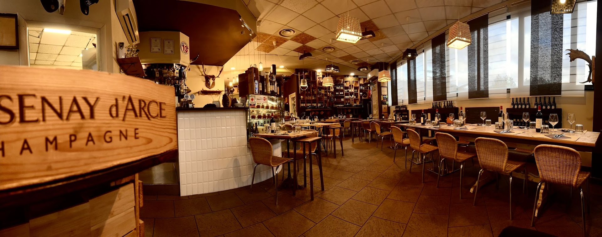 Bi-stecca Bar & Restaurant
