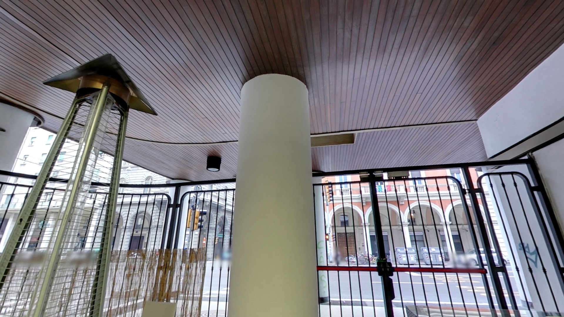 Biancolatte, Bologna