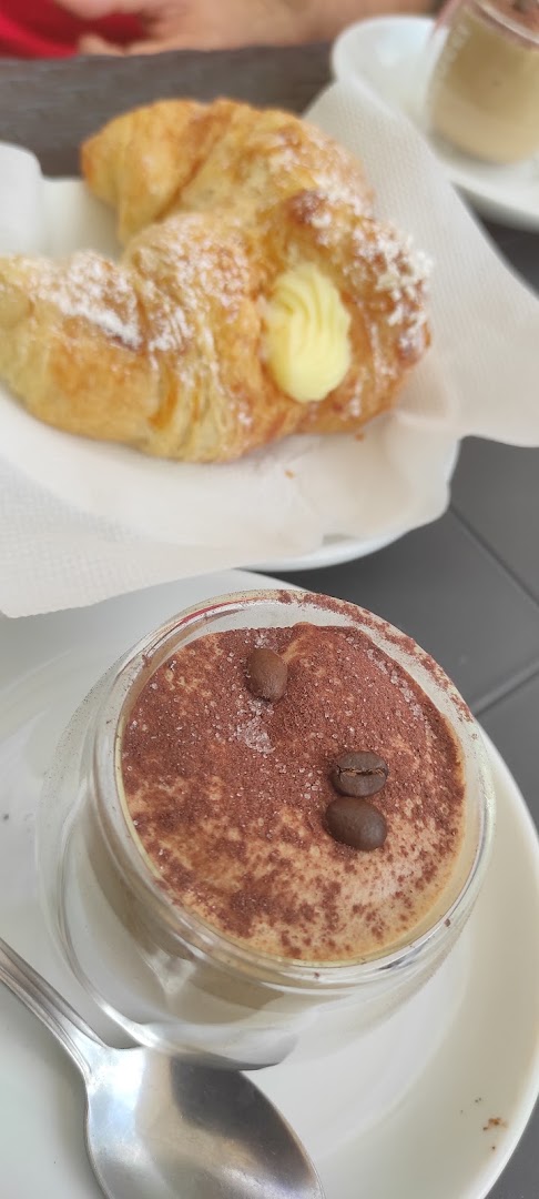Bicchieron's Cafè