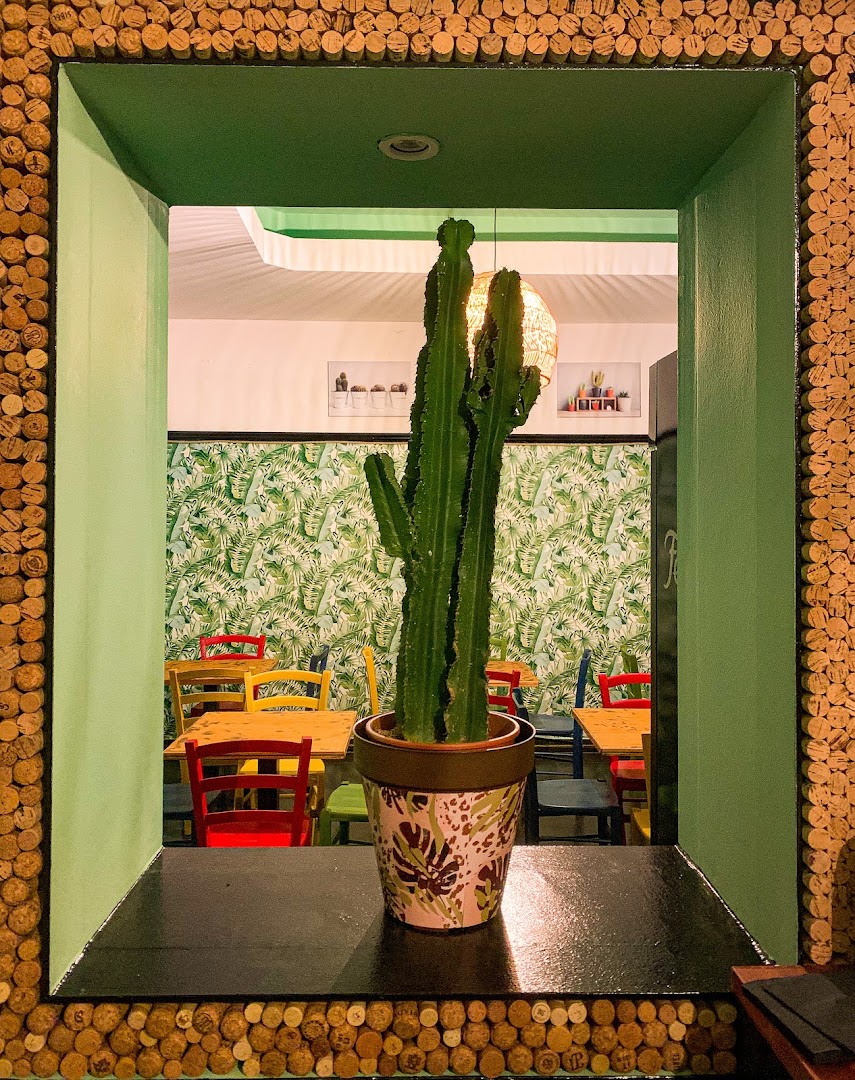 BIGGIE - Burger Bar & Cocktails
