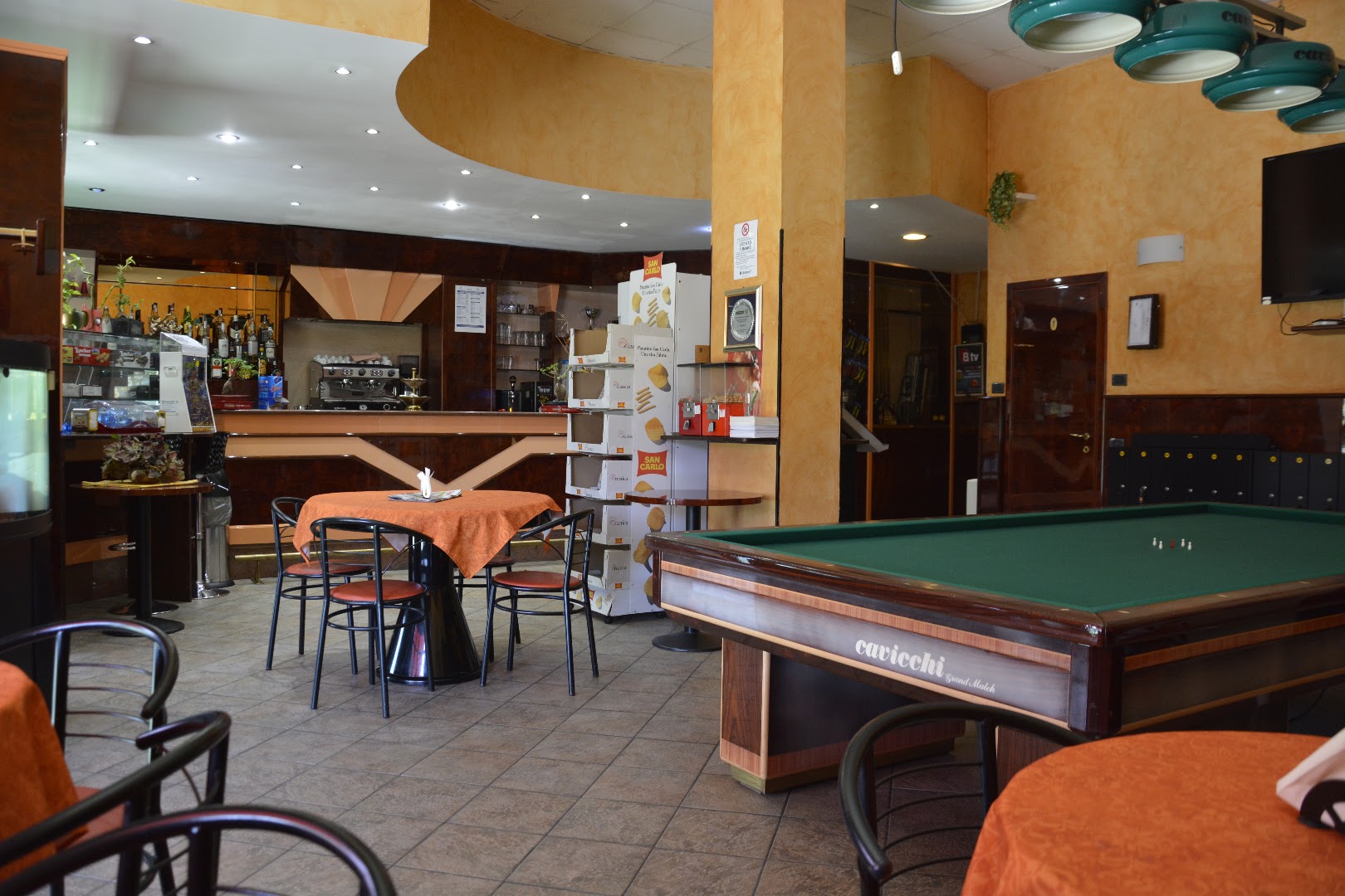 Biliardi Hartes Bar Orchidea