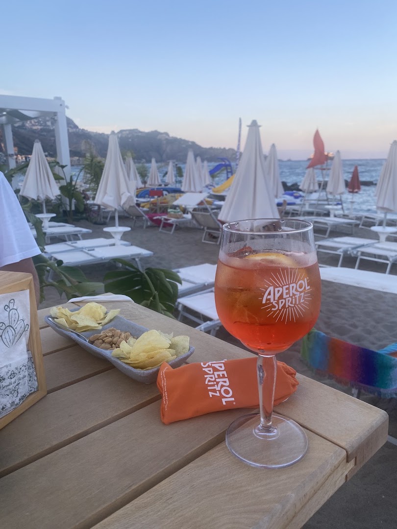 Billionaire Beach Club, Giardini-Naxos
