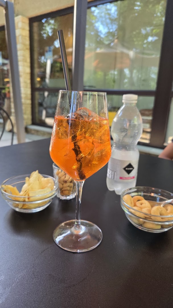 Bimbo Bar
