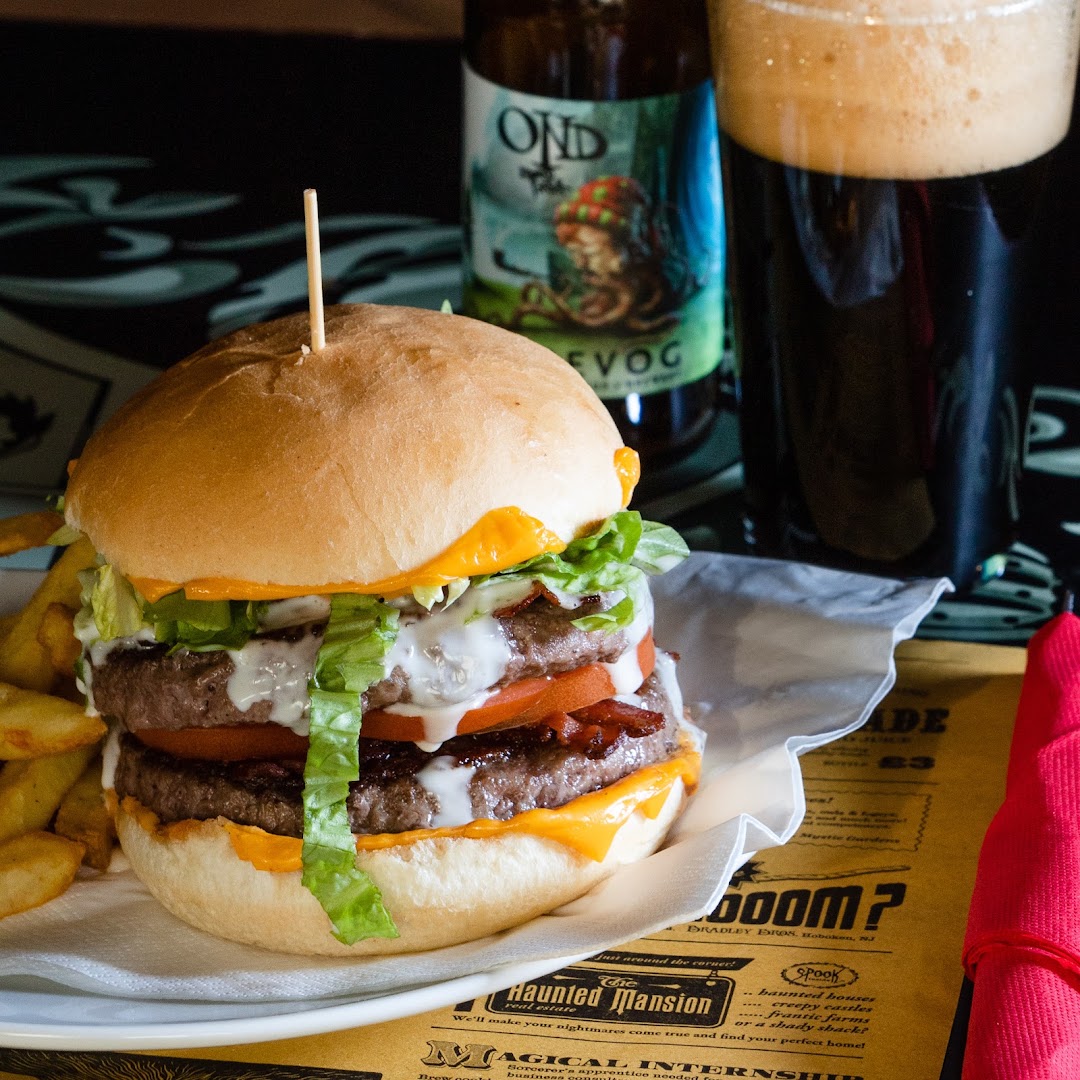 Binario Magic Pub