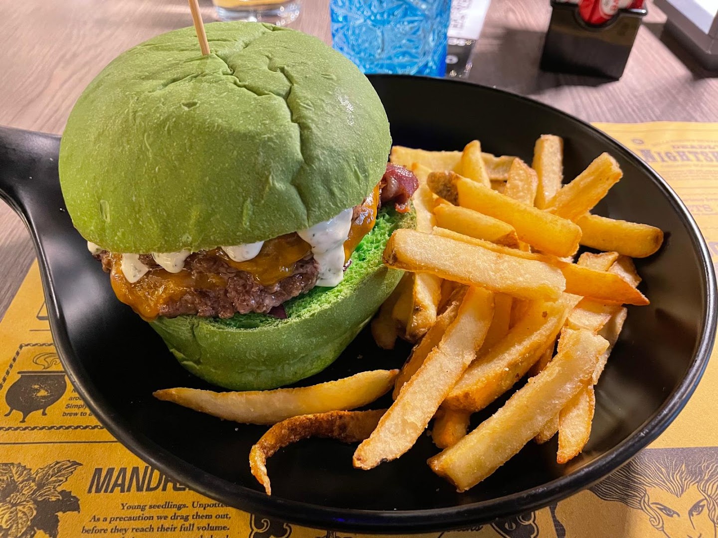 Binario Magic Pub