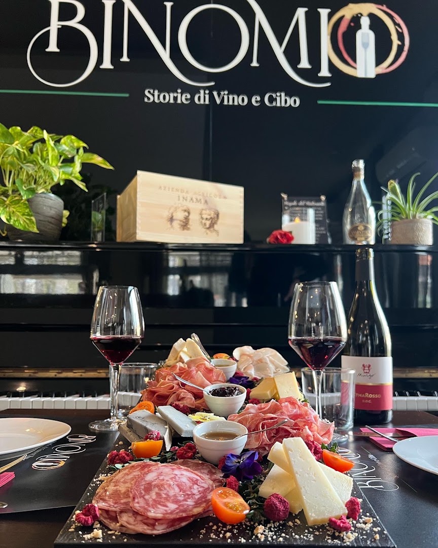 Binomio - L' Aperitivo che Diventa Cena!, Oggiono