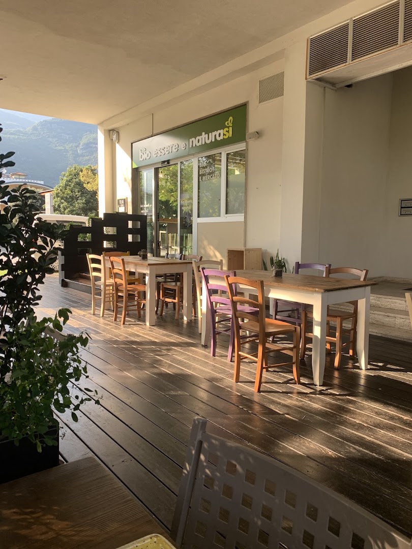 Bio Essere Café & Bistrot Biologico Vegetariano e Vegano, Arco