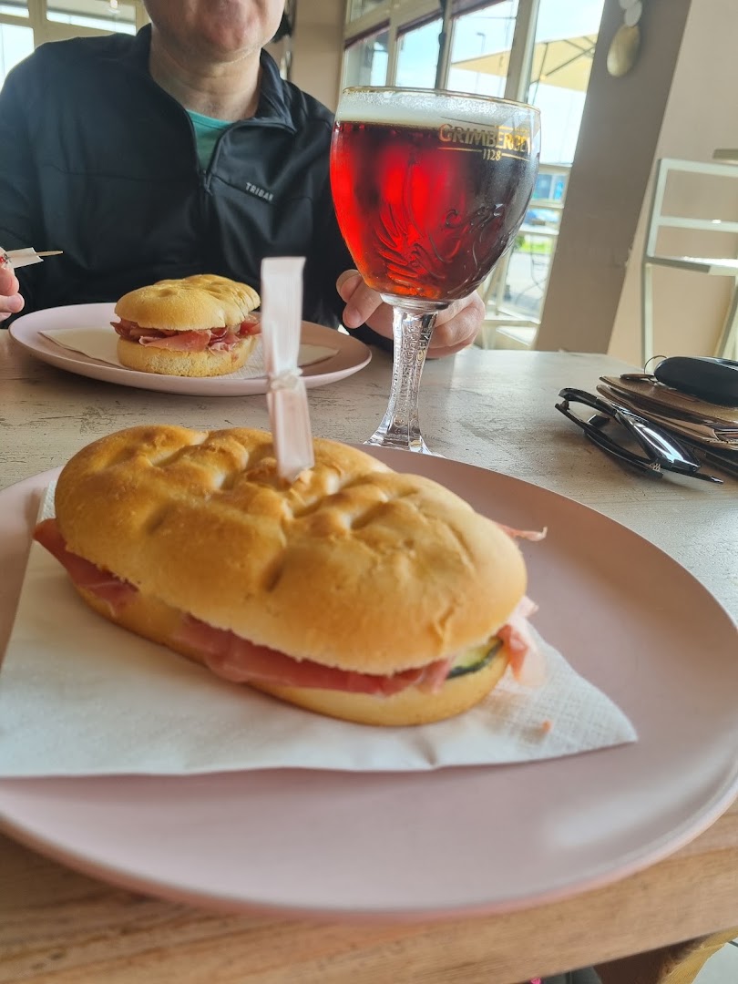 Birby Lounge Bar - Bierbauch