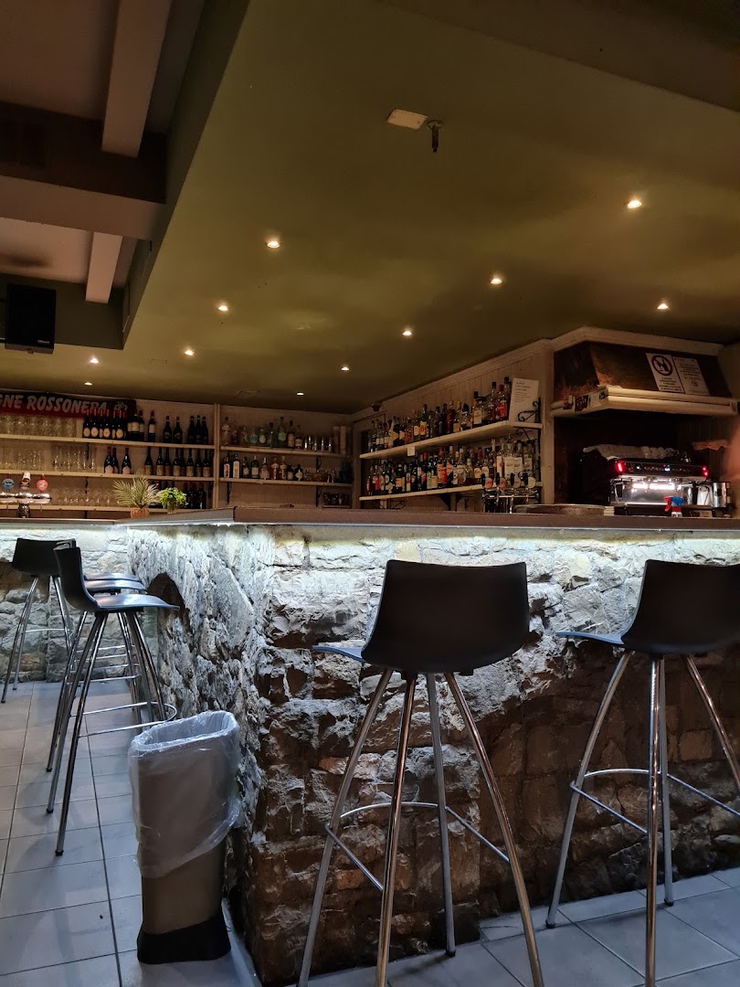 Birby Lounge Bar - Bierbauch