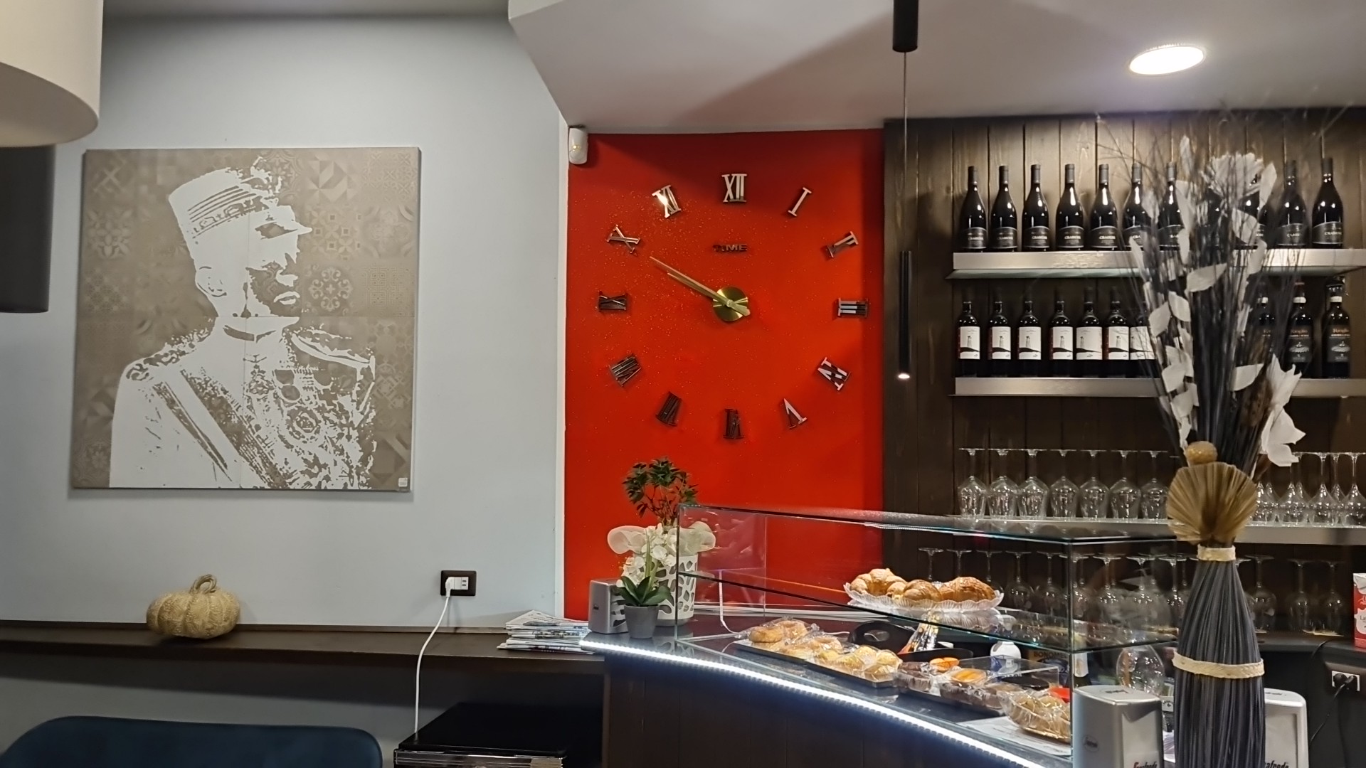 Bird Bar