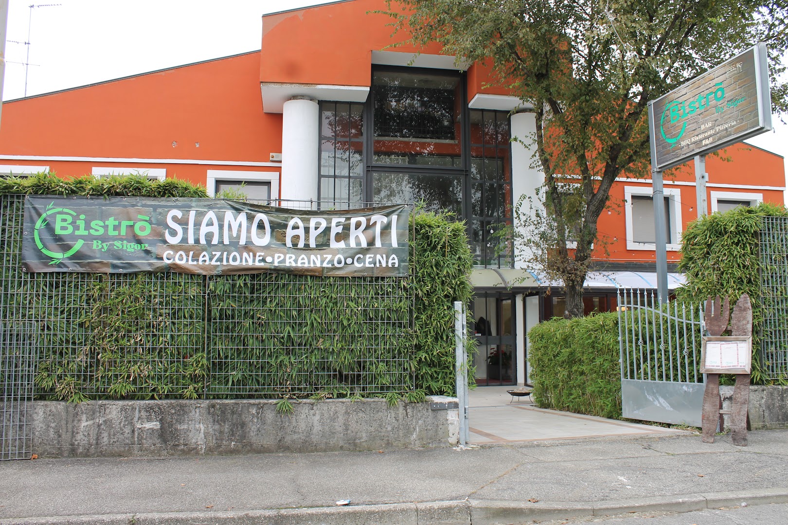 Bistro by Sigor