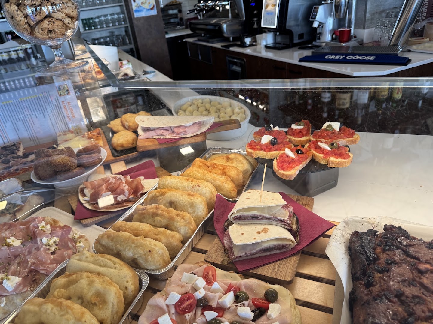 Bistrot Pasticceria Pane Caffetteria Panini Piccola cucina