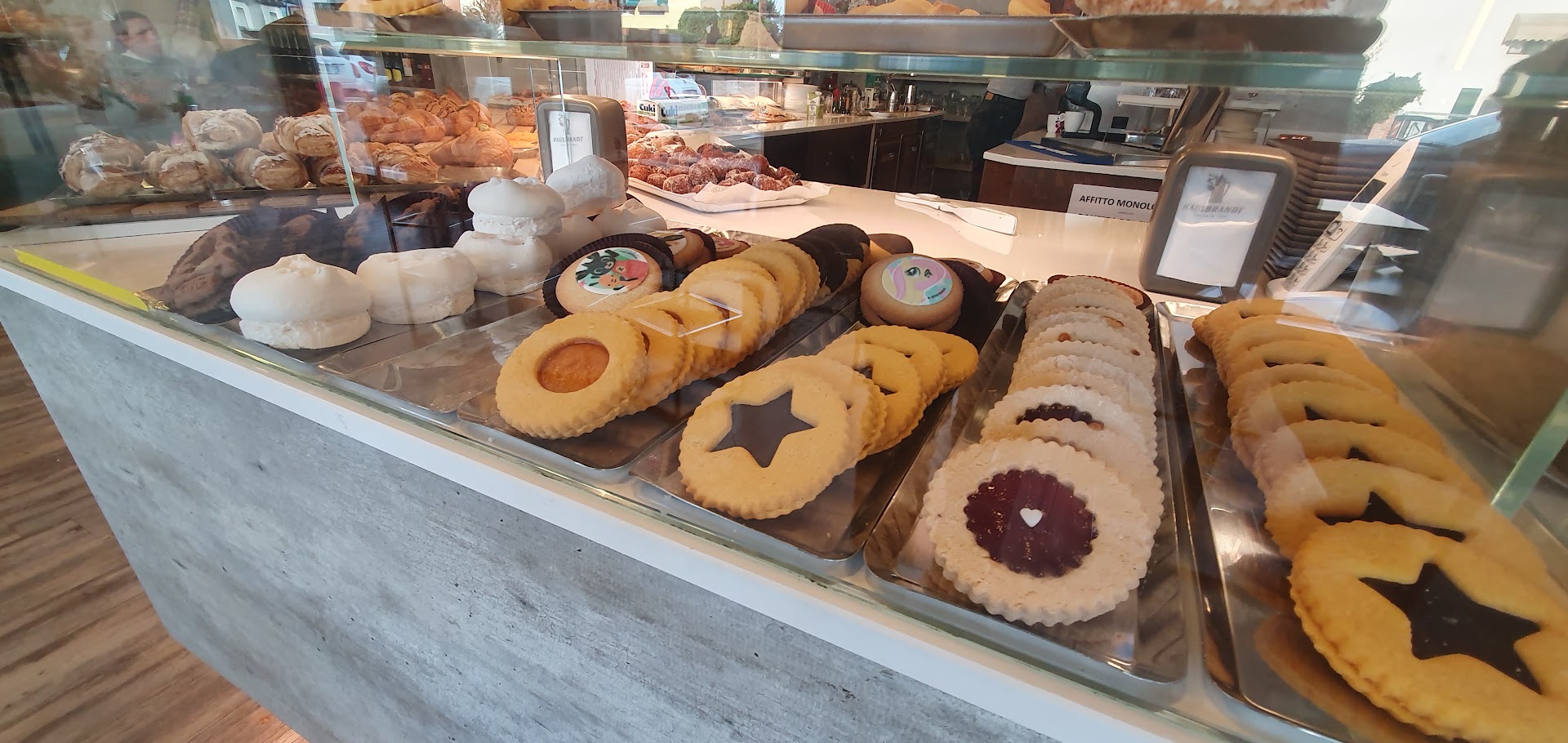 Bistrot Pasticceria Pane Caffetteria Panini Piccola cucina