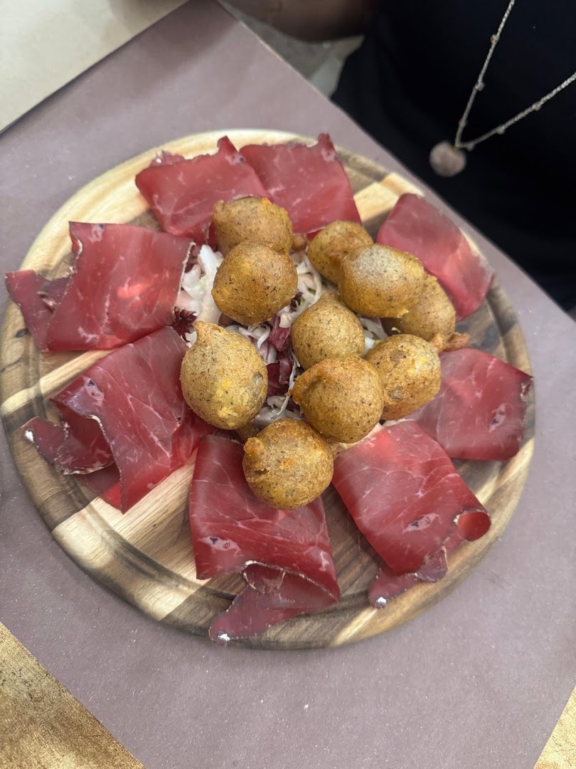 Bistrot Tirano | Pizzeria Ristorante Ai Portici