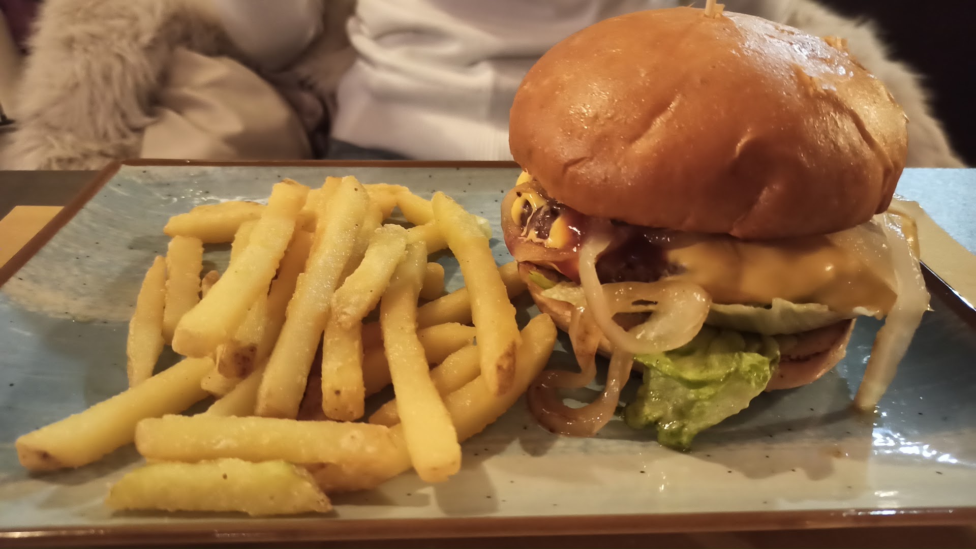 BiTTER Hamburger&Birreria