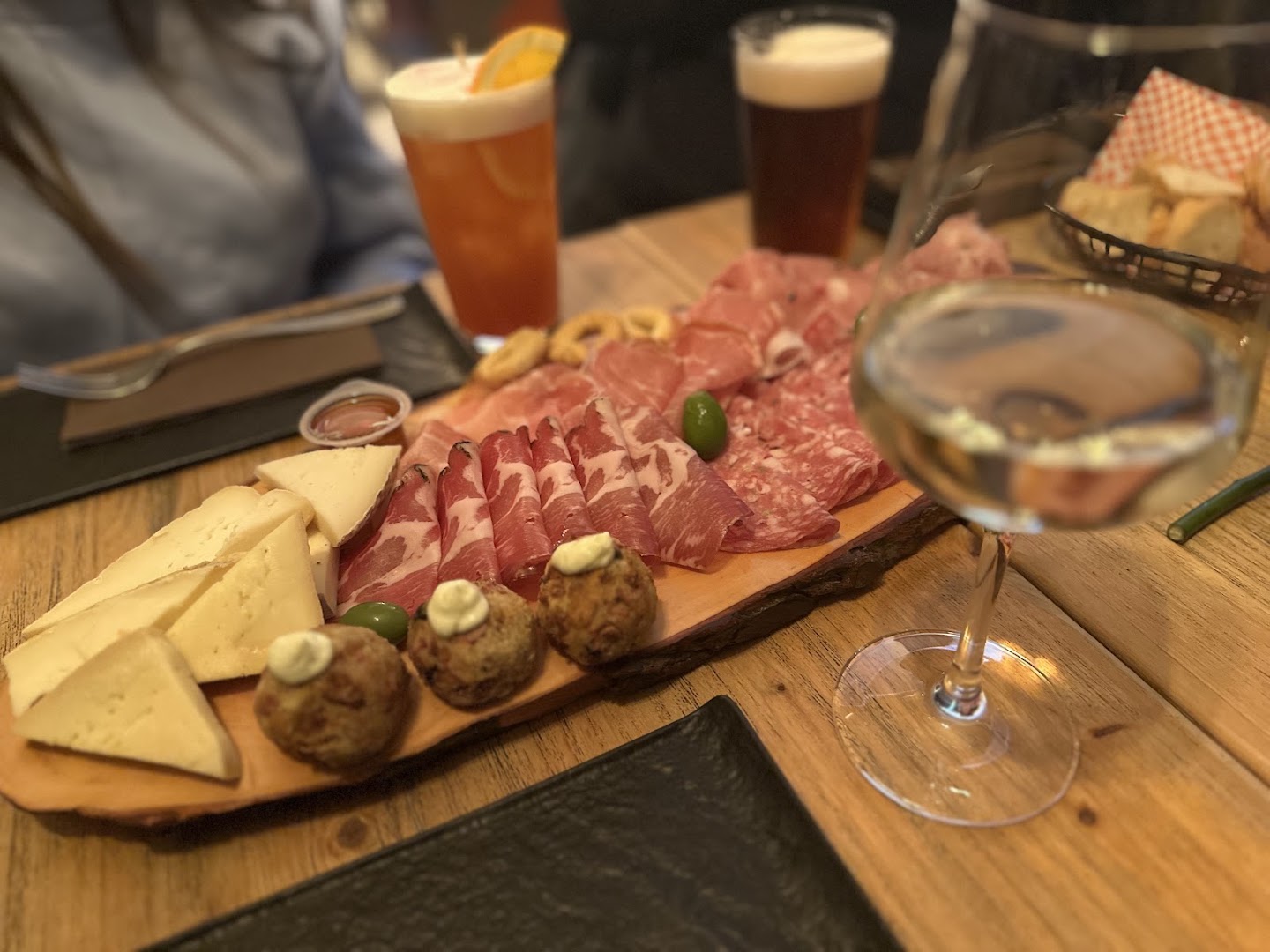Bitter Pub