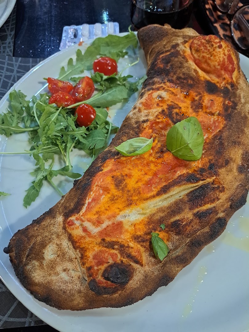 Black Crystal Pizzeria LoungeBar e Disco Pub