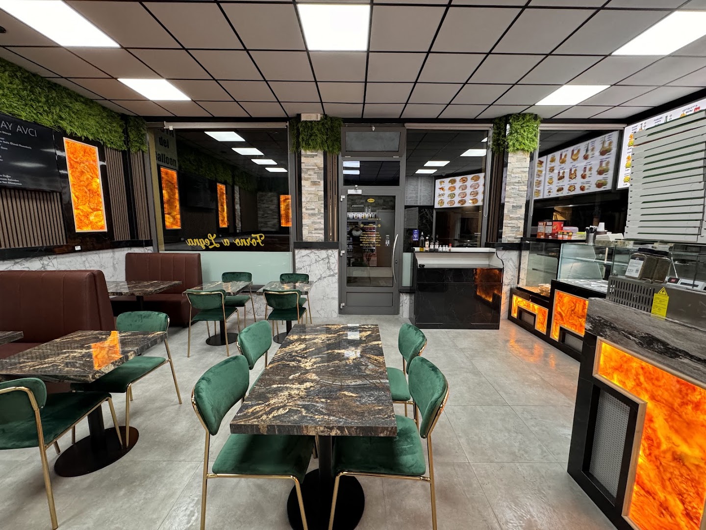 BLACK ISTANBUL Kebap Pizzer, Carpaneto Piacentino