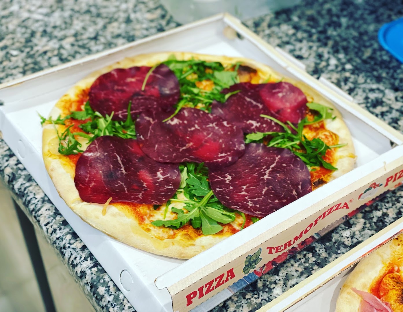 BLACK ISTANBUL Kebap Pizzer