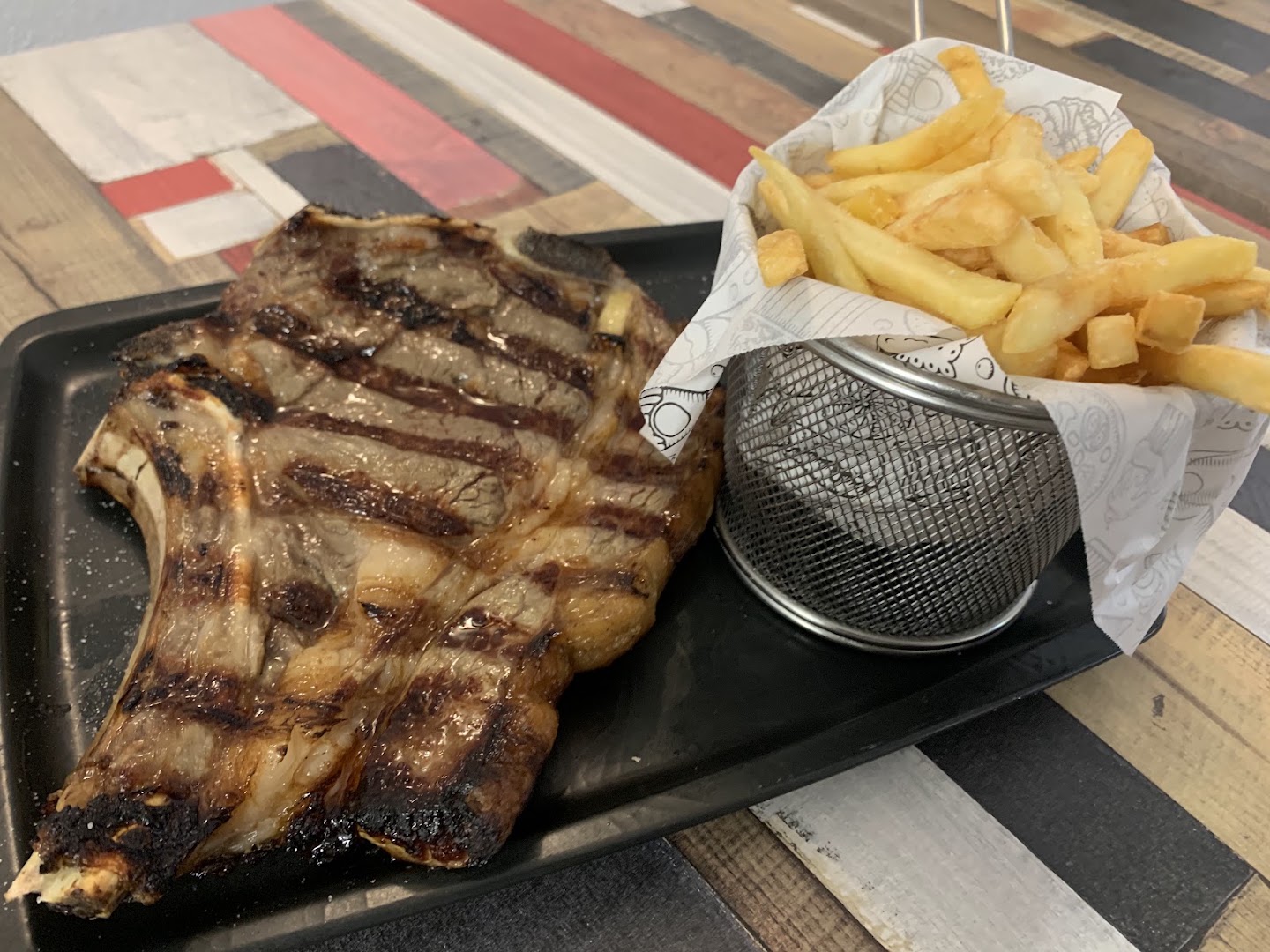 Black Stones Pub&Grill