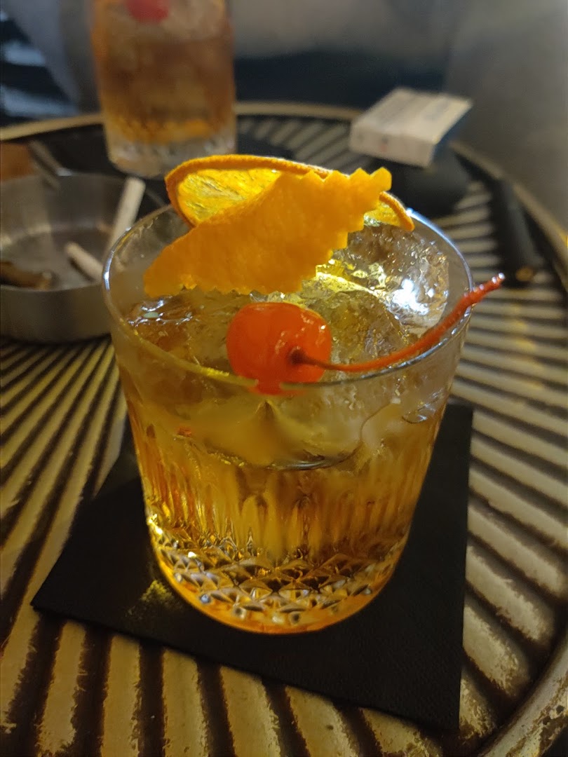 Blackout Cocktail&More