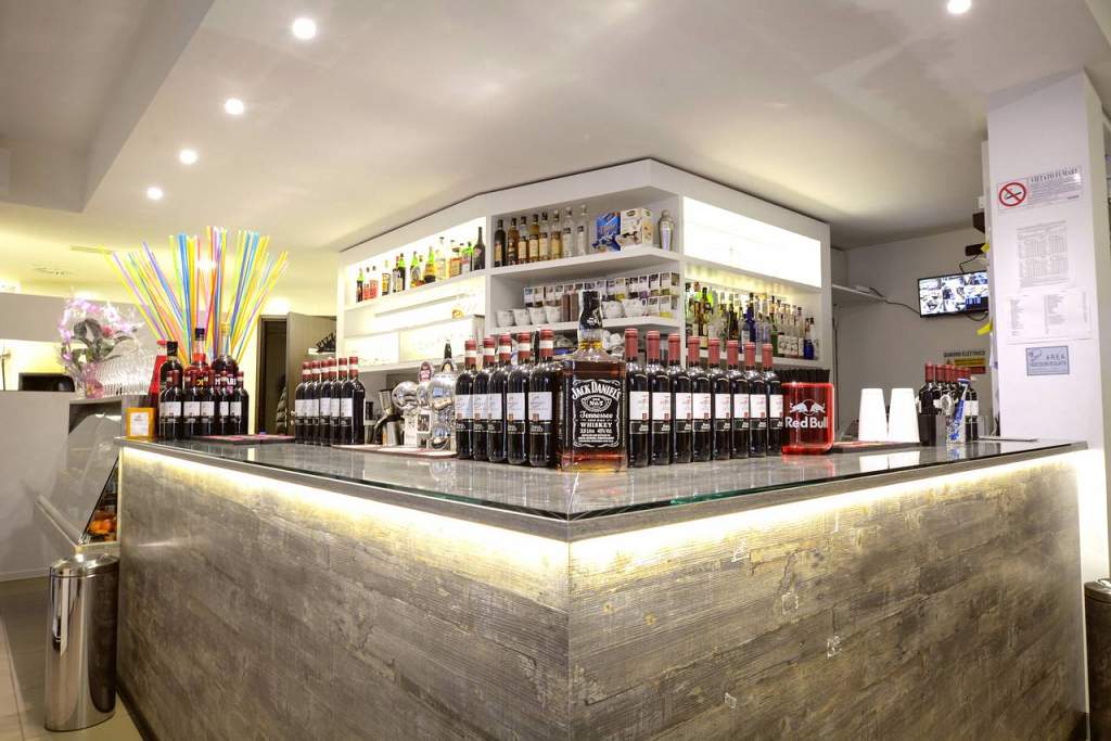 Blanc Bakery Pizza Food & Wine Bar
