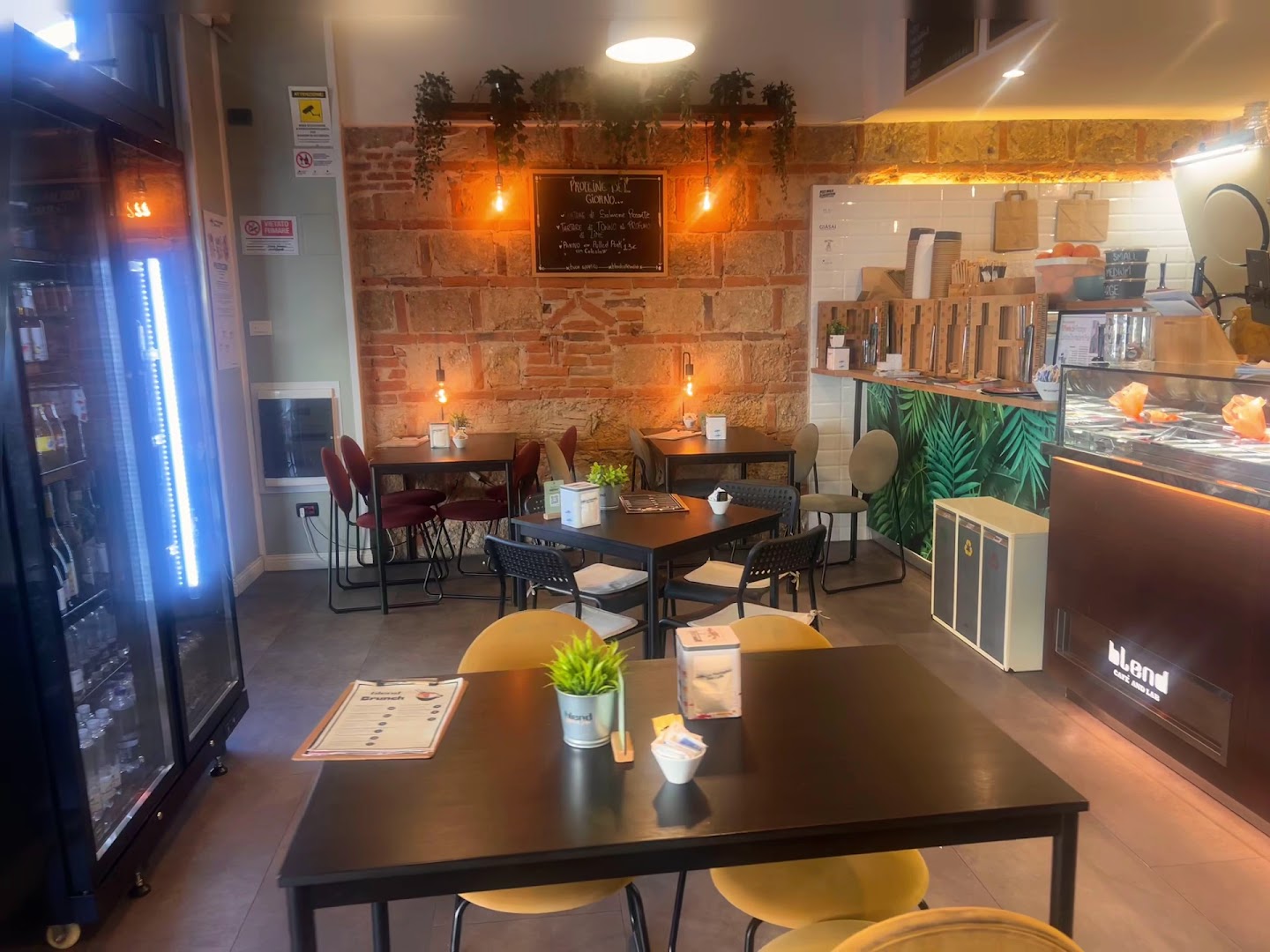 BLEND Cafe and Poke