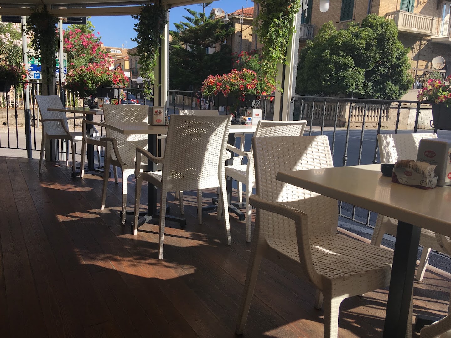 BLOOM cafè