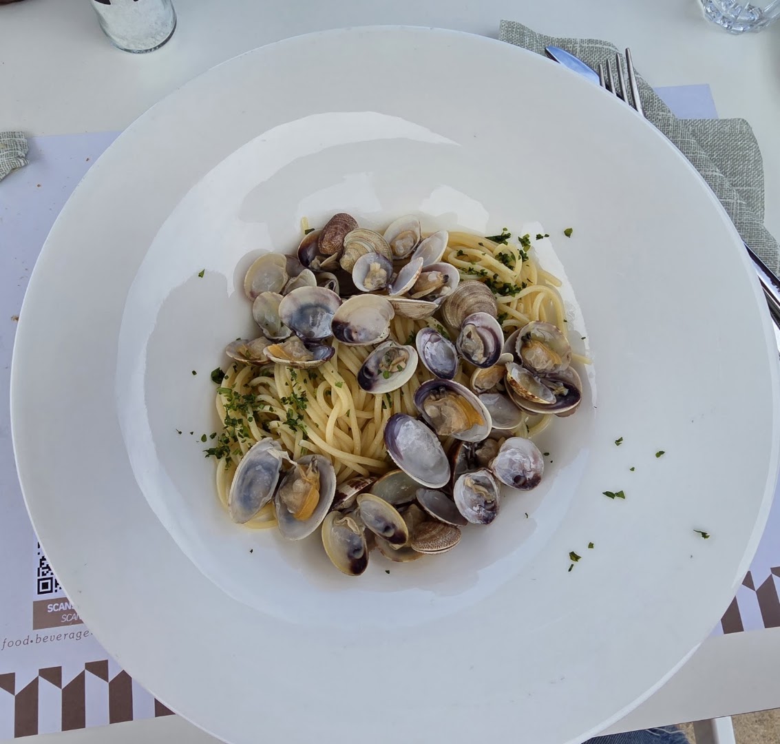 Blu Beach Club