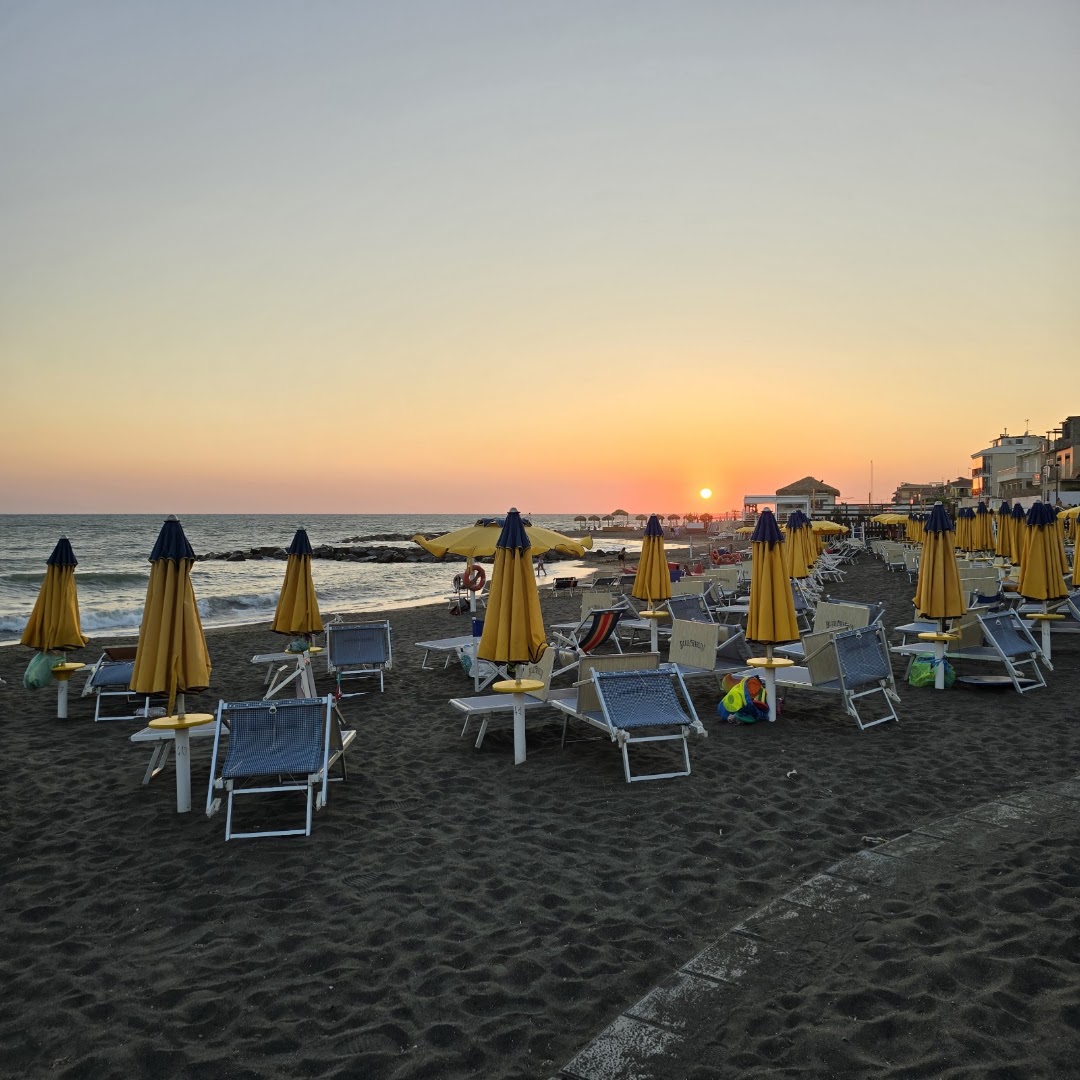 Blu Mar Beach Club
