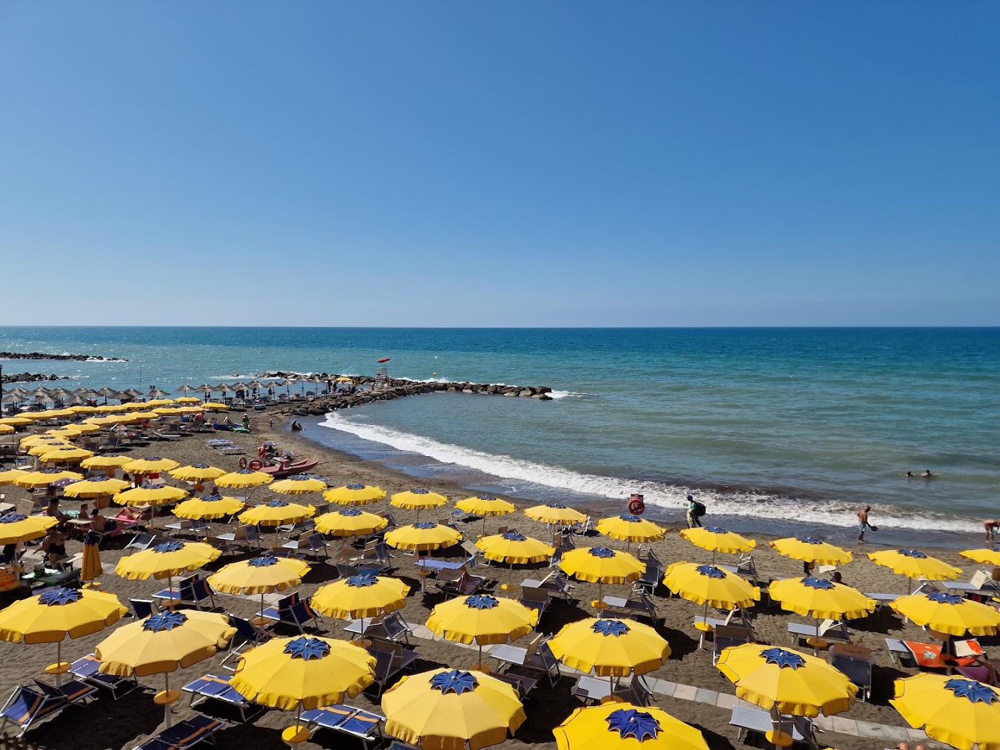 Blu Mar Beach Club