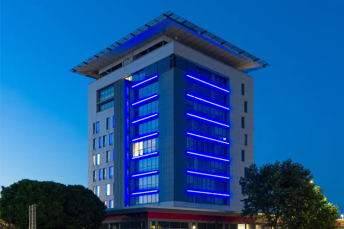 Blu Palace